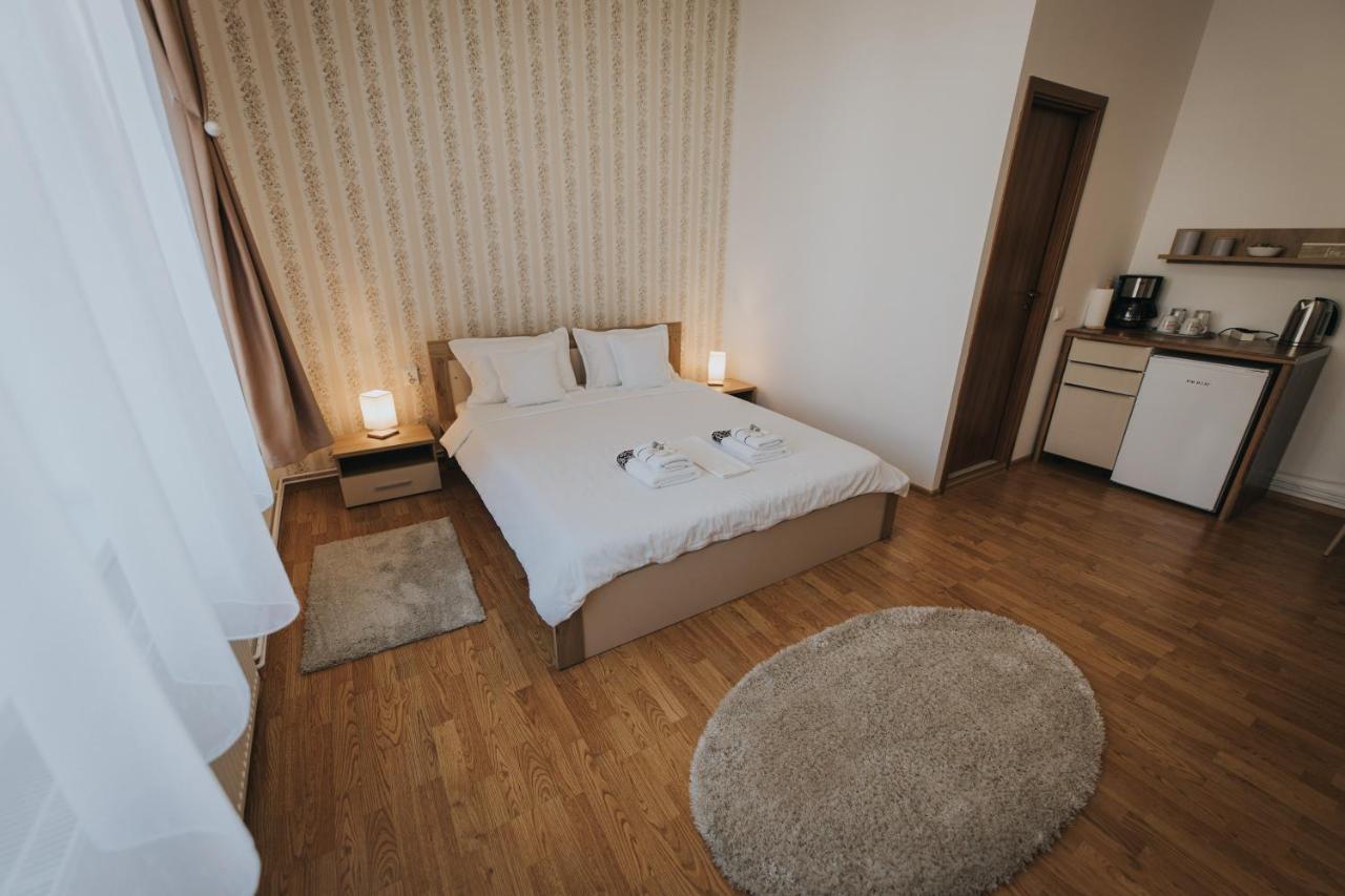 Gavri'S Classic Apartment Сибиу Экстерьер фото