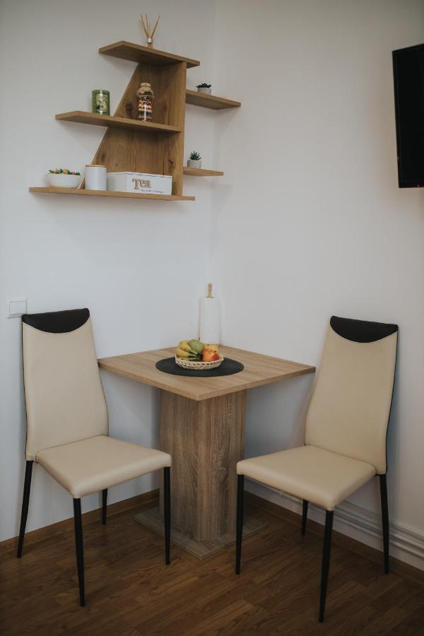 Gavri'S Classic Apartment Сибиу Экстерьер фото