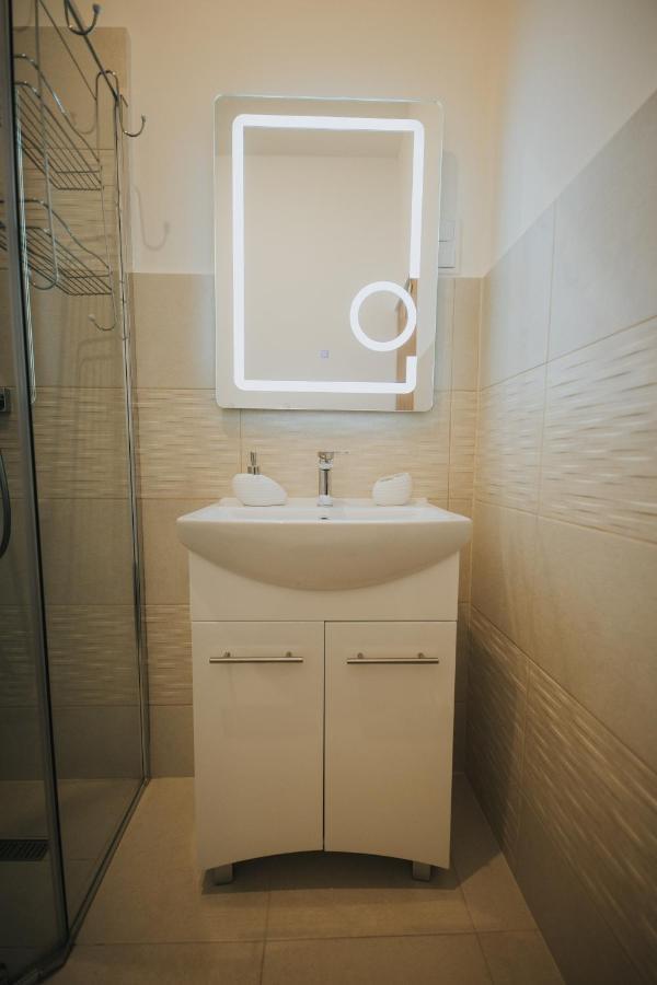 Gavri'S Classic Apartment Сибиу Экстерьер фото